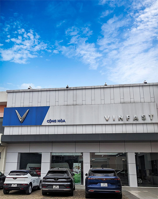 showroom-vinfastcong-hoa